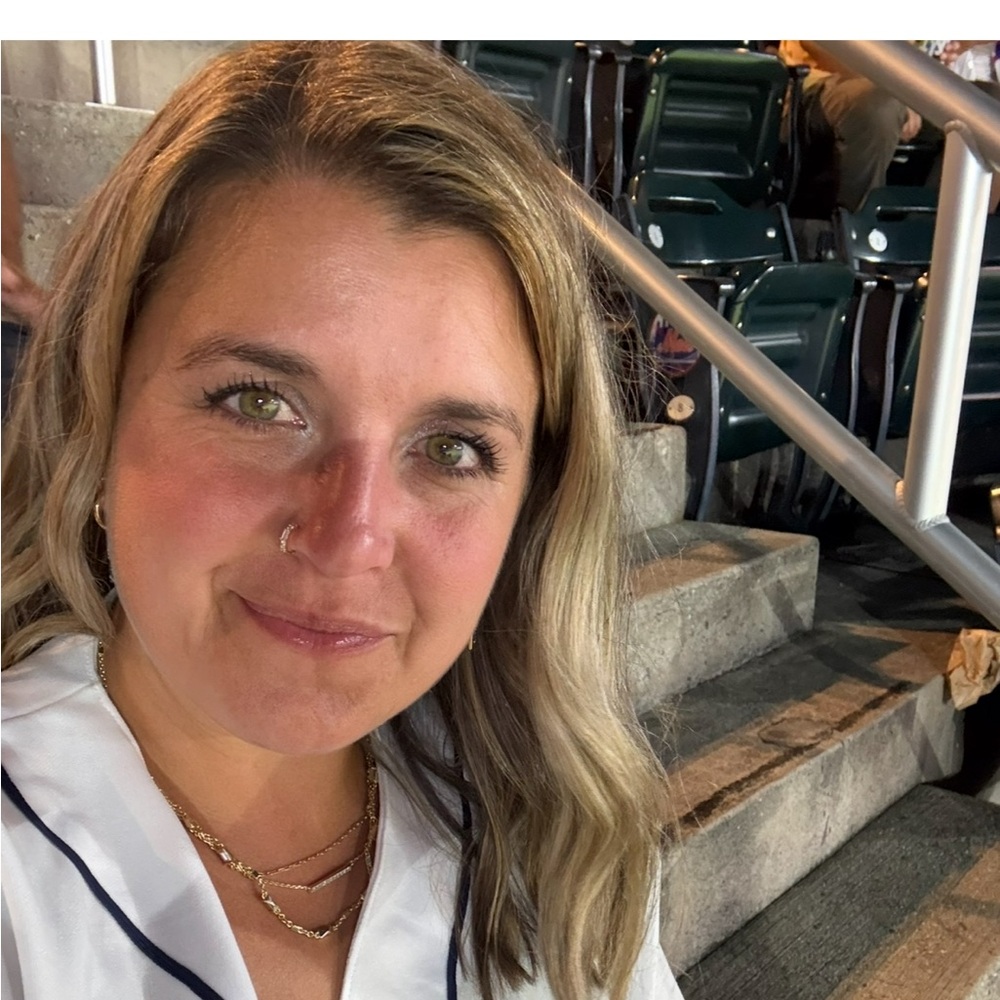 Meet your Posher, Stacy